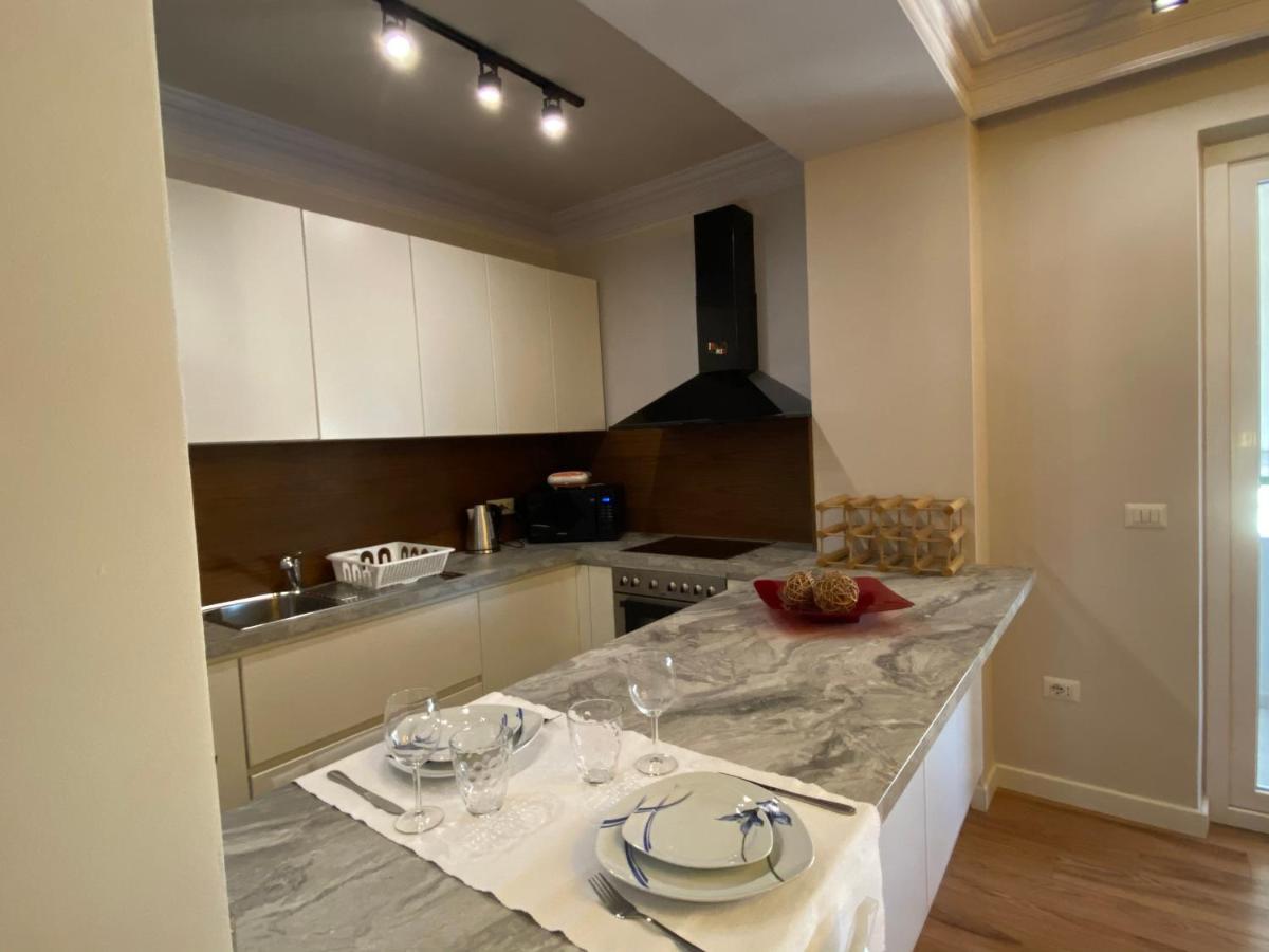 Mel'S Place Тирана Екстериор снимка