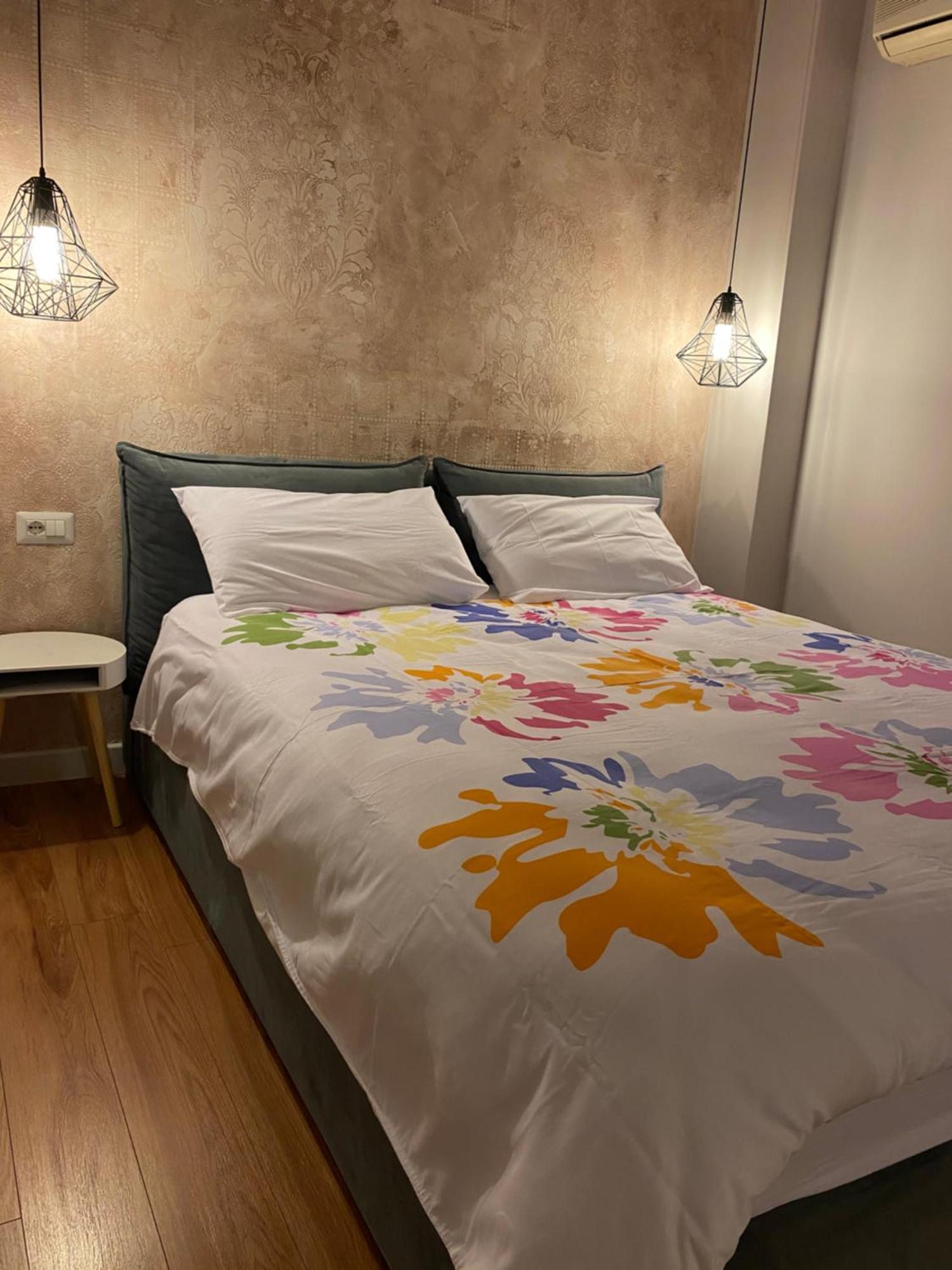 Mel'S Place Тирана Екстериор снимка